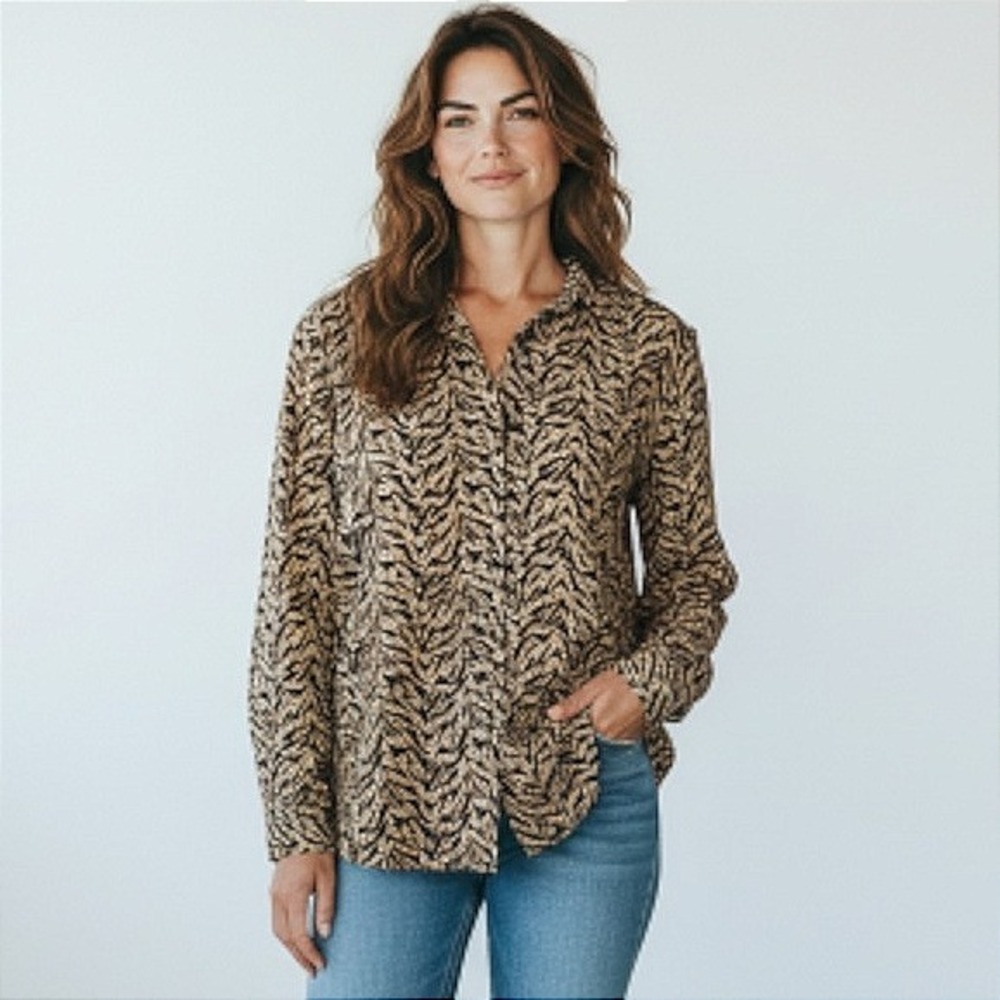 Vintage Chico's Tiger Print Blouse Womens Button Up Top Gold Black Holiday XL